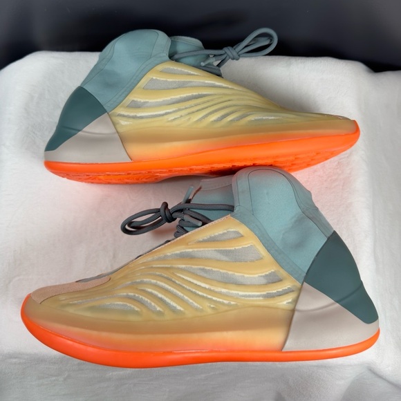 Yeezy Quantum ‘Hi-Res Coral’ | Size 11M | VNDS - Picture 6 of 16